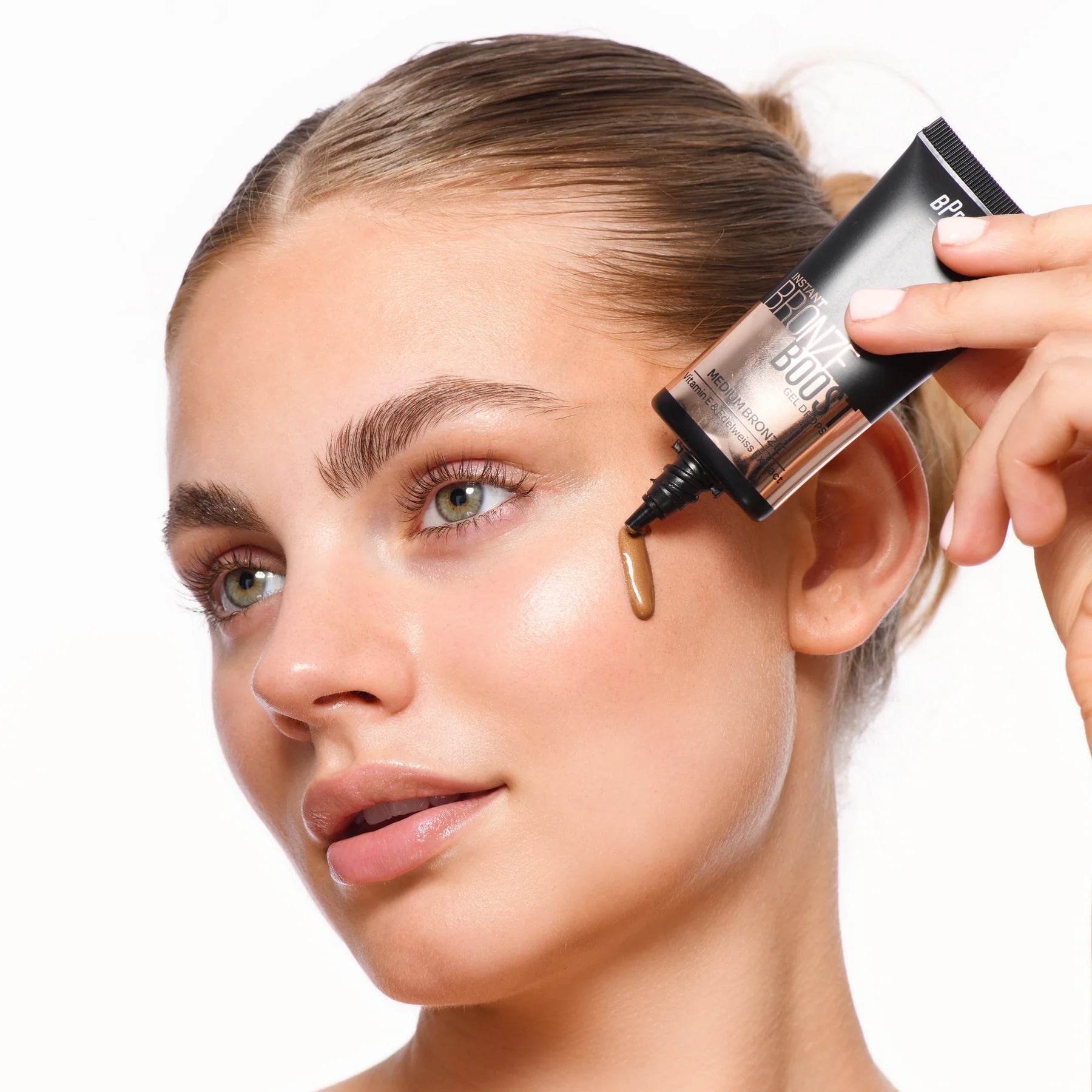 BPerfect, Instant Bronze Boost Gel Drops Light/Medium Bronze 30ml